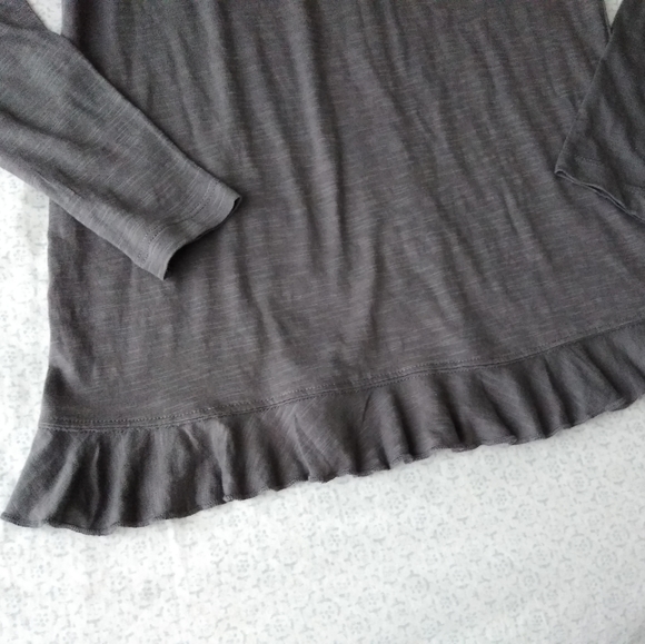 Gray Neutral Long Sleeve Top - Picture 7 of 8